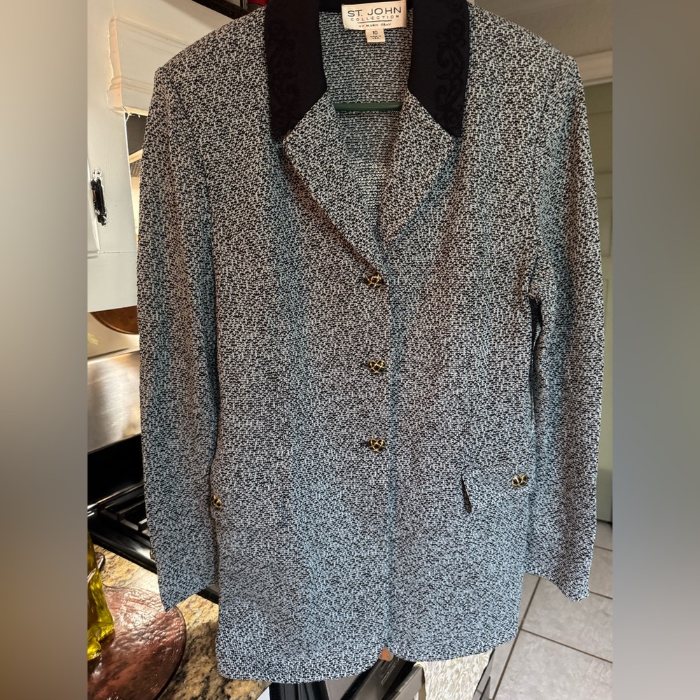 St. John blazer size 10